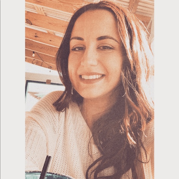 Meet your Posher, Ashton - Picture 1 of 1